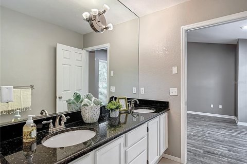 Adosado en alquiler en Tampa, Florida, 3 dormitorios, 166.67 m2 № 1906458 - foto 11