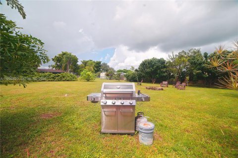 House in Homestead, Florida 4 bedrooms, 186.92 sq.m. № 2058686 - photo 8