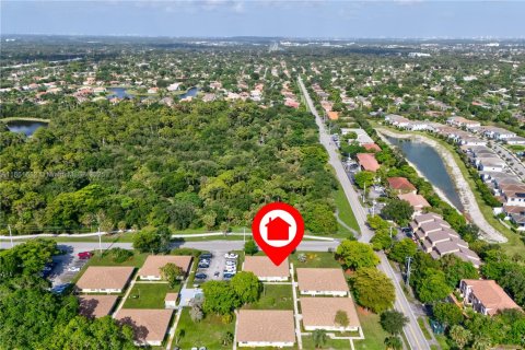 Condominio en venta en Coral Springs, Florida, 2 dormitorios, 73.39 m2 № 1890700 - foto 17