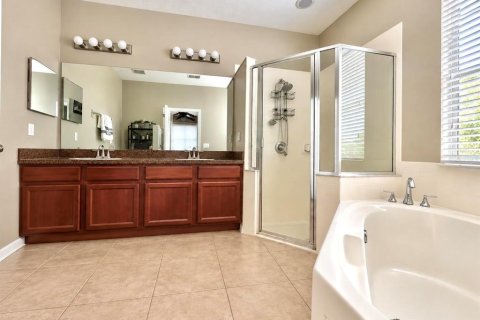 House in Orlando, Florida 3 bedrooms, 160.16 sq.m. № 2355113 - photo 15