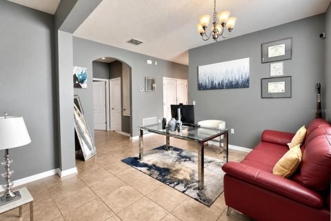 House in Orlando, Florida 3 bedrooms, 160.16 sq.m. № 2355113 - photo 9