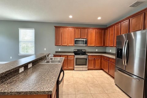 House in Orlando, Florida 3 bedrooms, 160.16 sq.m. № 2355113 - photo 3