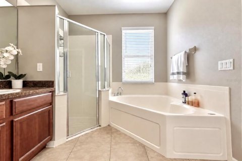 House in Orlando, Florida 3 bedrooms, 160.16 sq.m. № 2355113 - photo 14