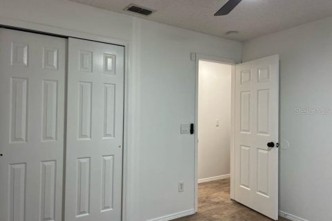 Villa ou maison à louer à Orlando, Floride: 3 chambres, 130.16 m2 № 2416417 - photo 13