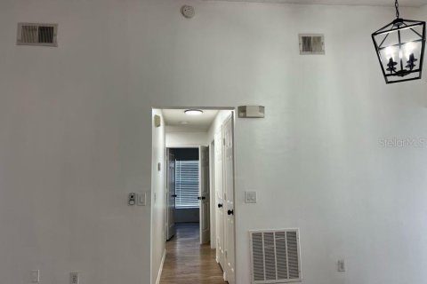 Villa ou maison à louer à Orlando, Floride: 3 chambres, 130.16 m2 № 2416417 - photo 8