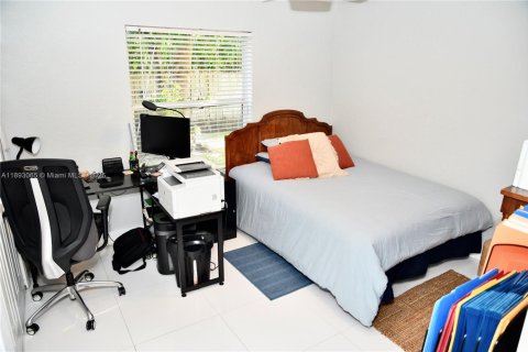 Casa en venta en Delray Beach, Florida, 4 dormitorios, 217.67 m2 № 1965551 - foto 27