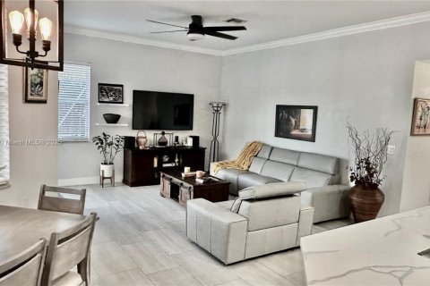 Casa en venta en Delray Beach, Florida, 4 dormitorios, 217.67 m2 № 1965551 - foto 15