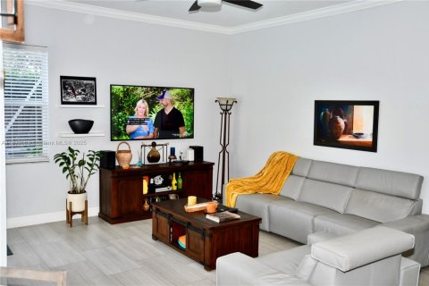 Casa en venta en Delray Beach, Florida, 4 dormitorios, 217.67 m2 № 1965551 - foto 16