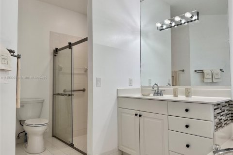 Casa en venta en Delray Beach, Florida, 4 dormitorios, 217.67 m2 № 1965551 - foto 20