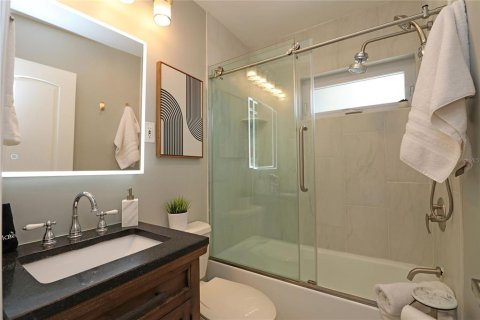 Casa en alquiler en Saint Petersburg, Florida, 4 dormitorios, 136.01 m2 № 1759468 - foto 17