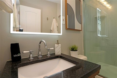 Casa en alquiler en Saint Petersburg, Florida, 4 dormitorios, 136.01 m2 № 1759468 - foto 8