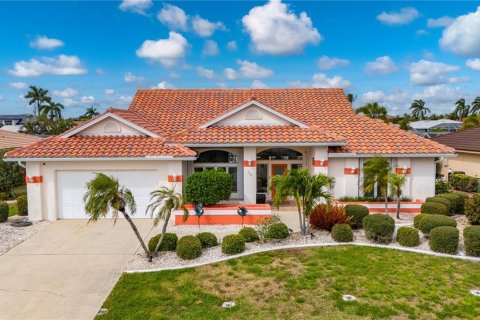 Villa ou maison à Punta Gorda, Floride 3 chambres, 239.87 m2 № 2196676