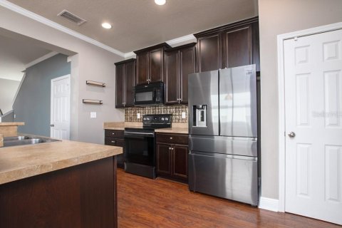 Villa ou maison à louer à Riverview, Floride: 2 chambres, 126.35 m2 № 2384195 - photo 4
