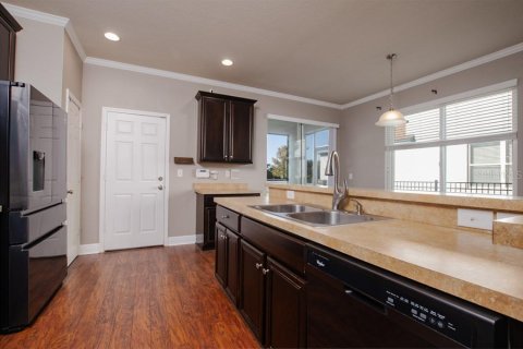 Villa ou maison à louer à Riverview, Floride: 2 chambres, 126.35 m2 № 2384195 - photo 5