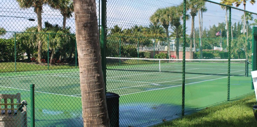 Condo à Hutchinson Island South, Floride, 3 chambres № 991930