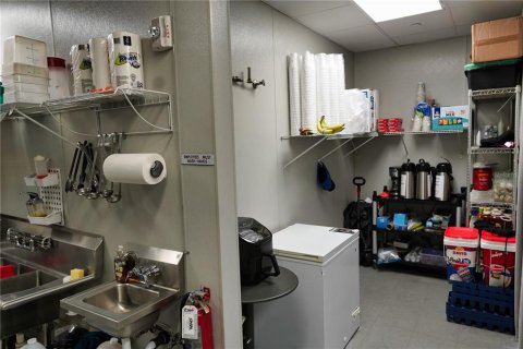 Immobilier commercial à vendre à Orlando, Floride: 60.48 m2 № 1322578 - photo 12