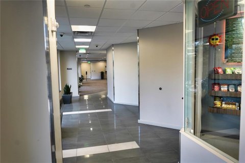 Immobilier commercial à vendre à Orlando, Floride: 60.48 m2 № 1322578 - photo 15
