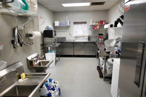 Immobilier commercial à vendre à Orlando, Floride: 60.48 m2 № 1322578 - photo 9