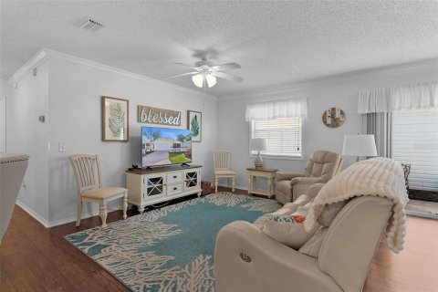 Casa en venta en The Villages, Florida, 2 dormitorios, 107.77 m2 № 2123528 - foto 3