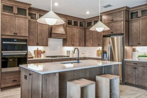 Casa en venta en Riverview, Florida, 5 dormitorios, 368.26 m2 № 2258547 - foto 2