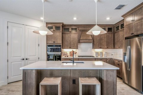 Casa en venta en Riverview, Florida, 5 dormitorios, 368.26 m2 № 2258547 - foto 3