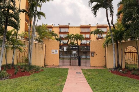 Condo in Hialeah, Florida, 2 bedrooms  № 2003459