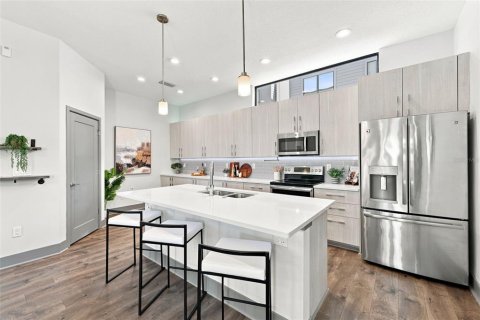 Adosado en venta en Tampa, Florida, 3 dormitorios, 184.69 m2 № 2304426 - foto 30
