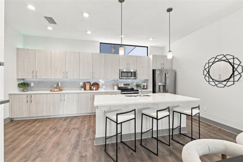 Adosado en venta en Tampa, Florida, 3 dormitorios, 184.69 m2 № 2304426 - foto 29