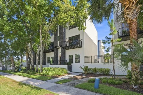 Adosado en venta en Tampa, Florida, 3 dormitorios, 184.69 m2 № 2304426 - foto 25