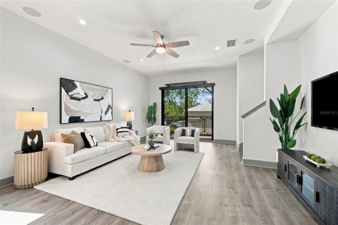 Adosado en venta en Tampa, Florida, 3 dormitorios, 184.69 m2 № 2304426 - foto 17