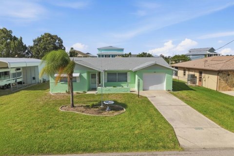 Villa ou maison à Hernando Beach, Floride 2 chambres, 123.56 m2 № 2115603
