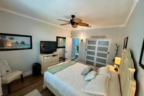 Casa en venta en Miramar, Florida, 5 dormitorios, 344.3 m2 № 2079388 - foto 30