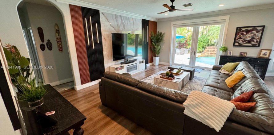 Casa en Miramar, Florida 5 dormitorios, 344.3 m2 № 2079388