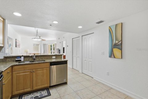 Condominio en venta en Treasure Island, Florida, 1 dormitorio, 73.39 m2 № 2205969 - foto 12