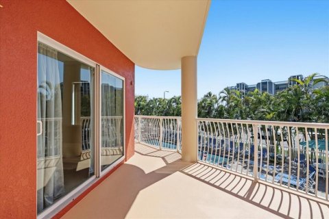 Condominio en venta en Treasure Island, Florida, 1 dormitorio, 73.39 m2 № 2205969 - foto 2