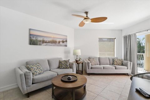 Condominio en venta en Treasure Island, Florida, 1 dormitorio, 73.39 m2 № 2205969 - foto 7