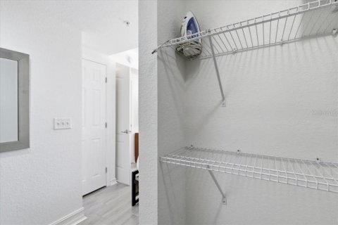 Condominio en venta en Treasure Island, Florida, 1 dormitorio, 73.39 m2 № 2205969 - foto 30