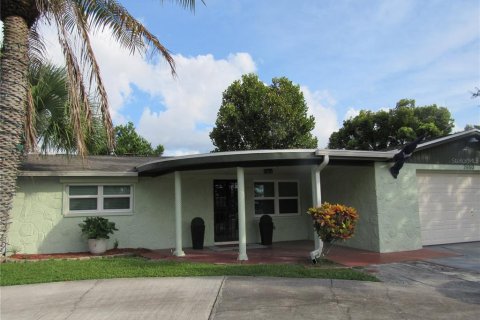 House in Holiday, Florida 3 bedrooms, 145.3 sq.m. № 1898814 - photo 23