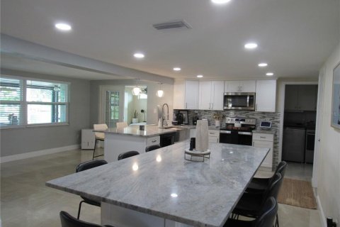 House in Holiday, Florida 3 bedrooms, 145.3 sq.m. № 1898814 - photo 4