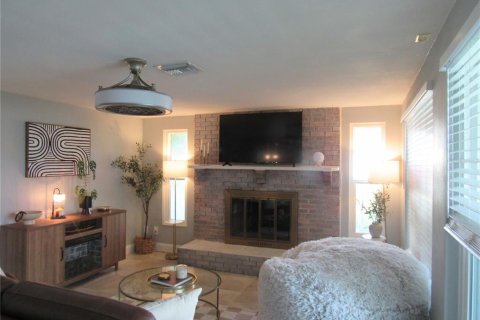House in Holiday, Florida 3 bedrooms, 145.3 sq.m. № 1898814 - photo 7
