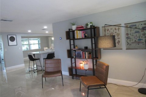 House in Holiday, Florida 3 bedrooms, 145.3 sq.m. № 1898814 - photo 15
