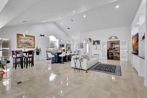 House in West Palm Beach, Florida 3 bedrooms, 210.98 sq.m. № 2084719 - photo 24