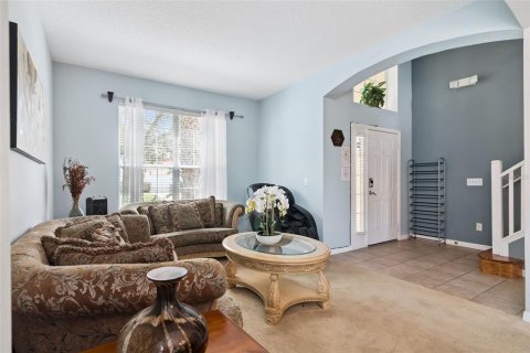 House in Davenport, Florida 6 bedrooms, 257.43 sq.m. № 2212877 - photo 9