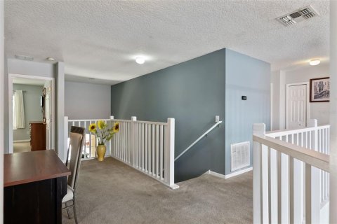 House in Davenport, Florida 6 bedrooms, 257.43 sq.m. № 2212877 - photo 19