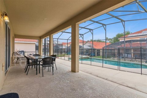 House in Davenport, Florida 6 bedrooms, 257.43 sq.m. № 2212877 - photo 4