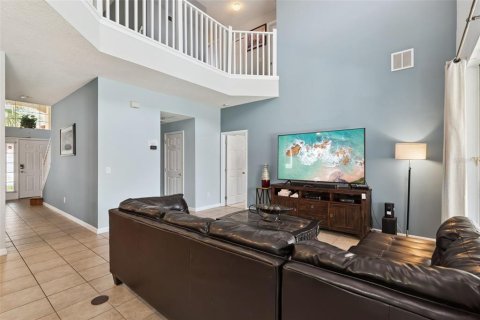 House in Davenport, Florida 6 bedrooms, 257.43 sq.m. № 2212877 - photo 17