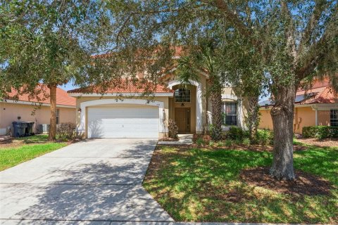 Casa en Davenport, Florida 6 dormitorios, 257.43 m2 № 2212877