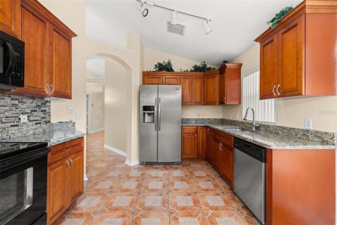 Villa ou maison à vendre à Kissimmee, Floride: 3 chambres, 142.7 m2 № 1854110 - photo 17