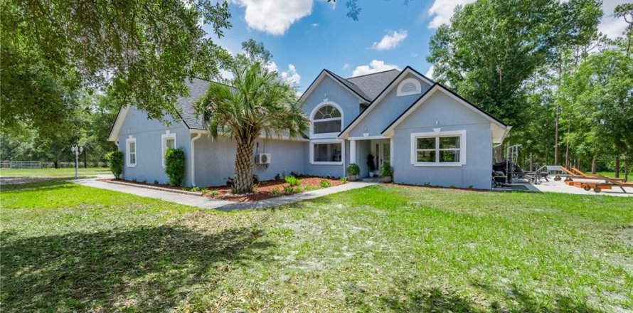 Villa ou maison à Live Oak, Floride 5 chambres, 305.09 m2 № 1909001