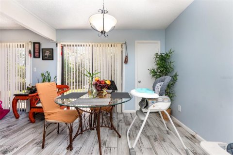 Condo in Orlando, Florida, 2 bedrooms  № 1529141 - photo 7